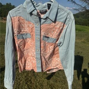 Wrangler Light Blue and Peach Western Shirt